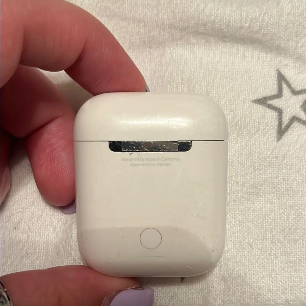 Apple Airpods Charging Case